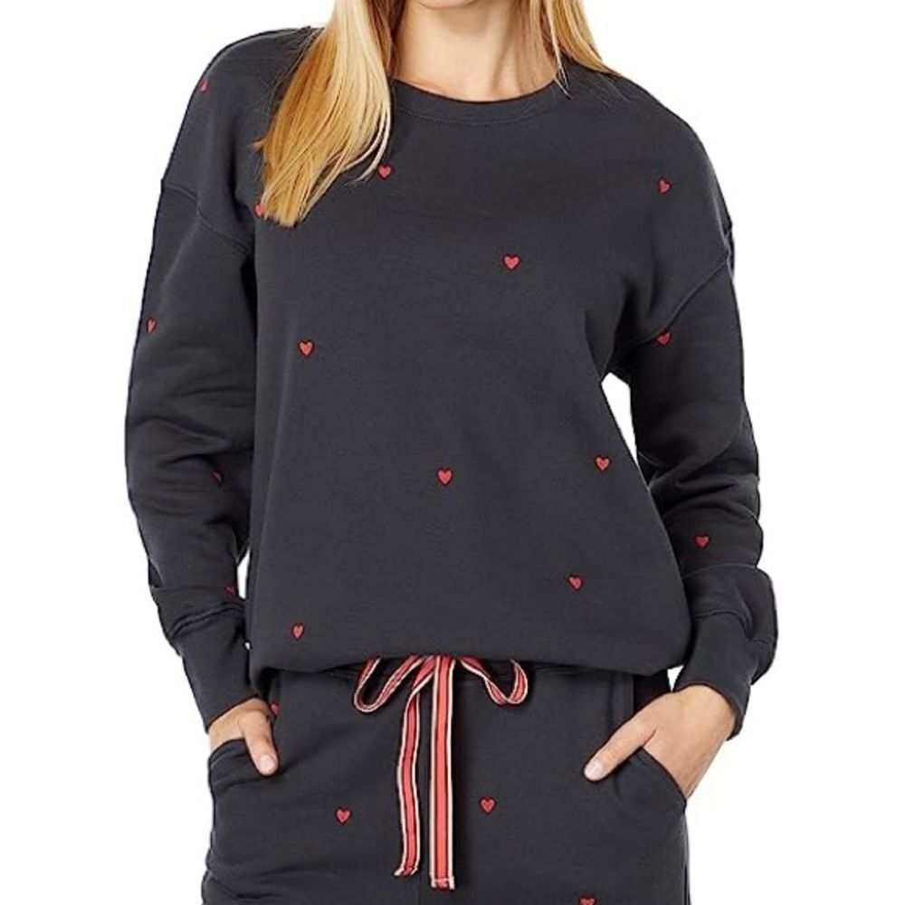 SUNDRY Hearts Sweater Small
